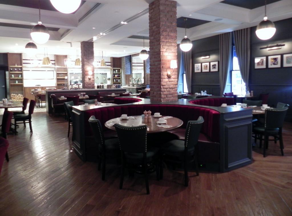 Hotel Doubletree By Hilton Ottawa Downtown Zewnętrze zdjęcie