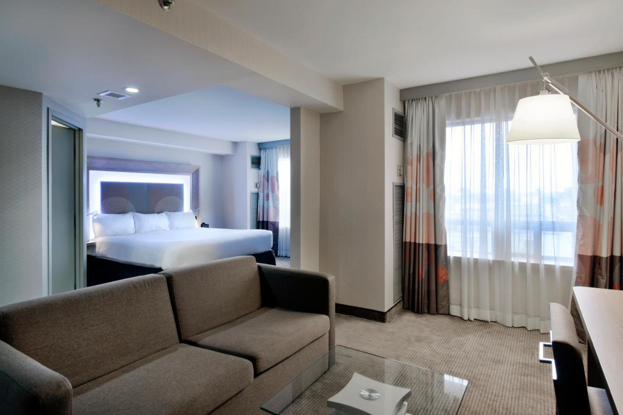 Hotel Doubletree By Hilton Ottawa Downtown Zewnętrze zdjęcie